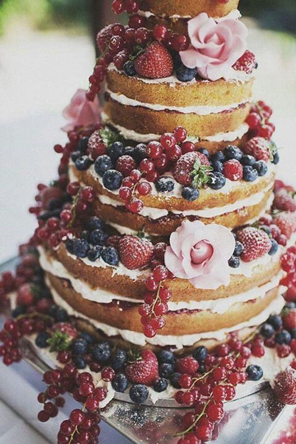 Photography by Anna Hardyvia Whimsical Wonderland Weddings