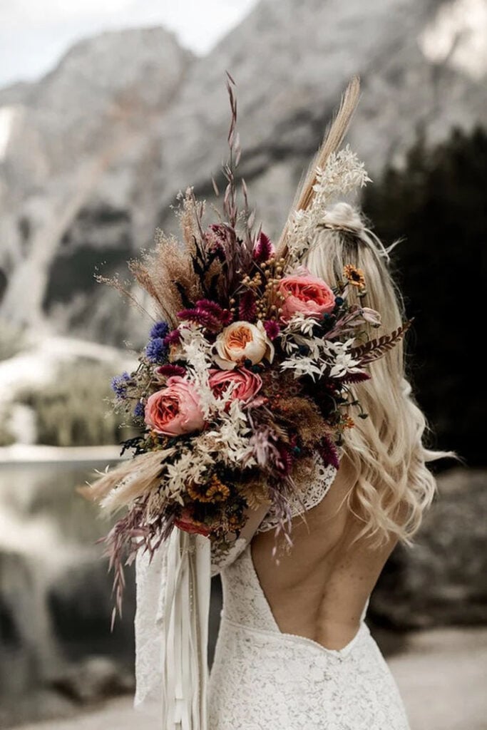 Wedding Flowers with Feahters